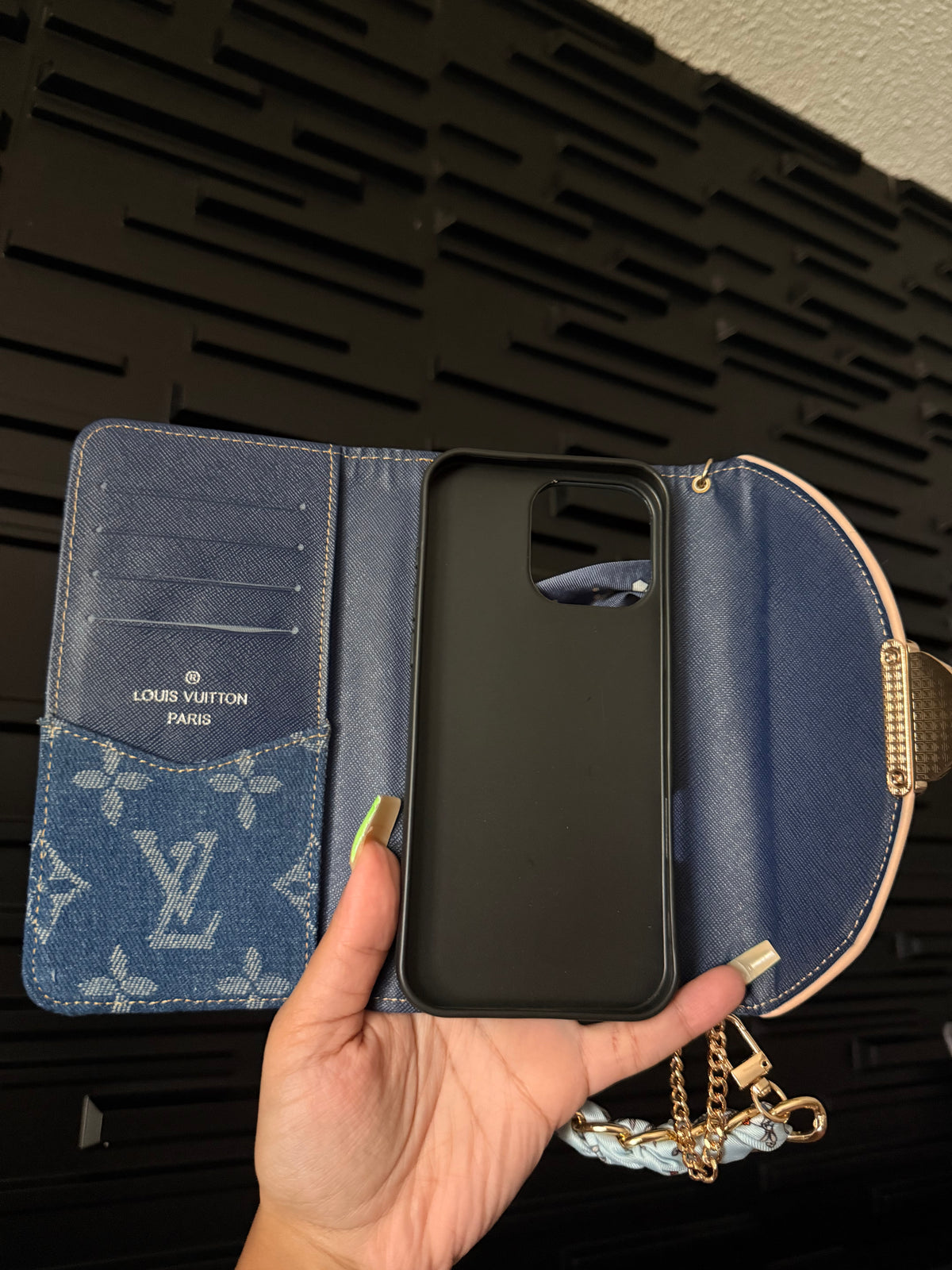 Pretty Habit Carry Case